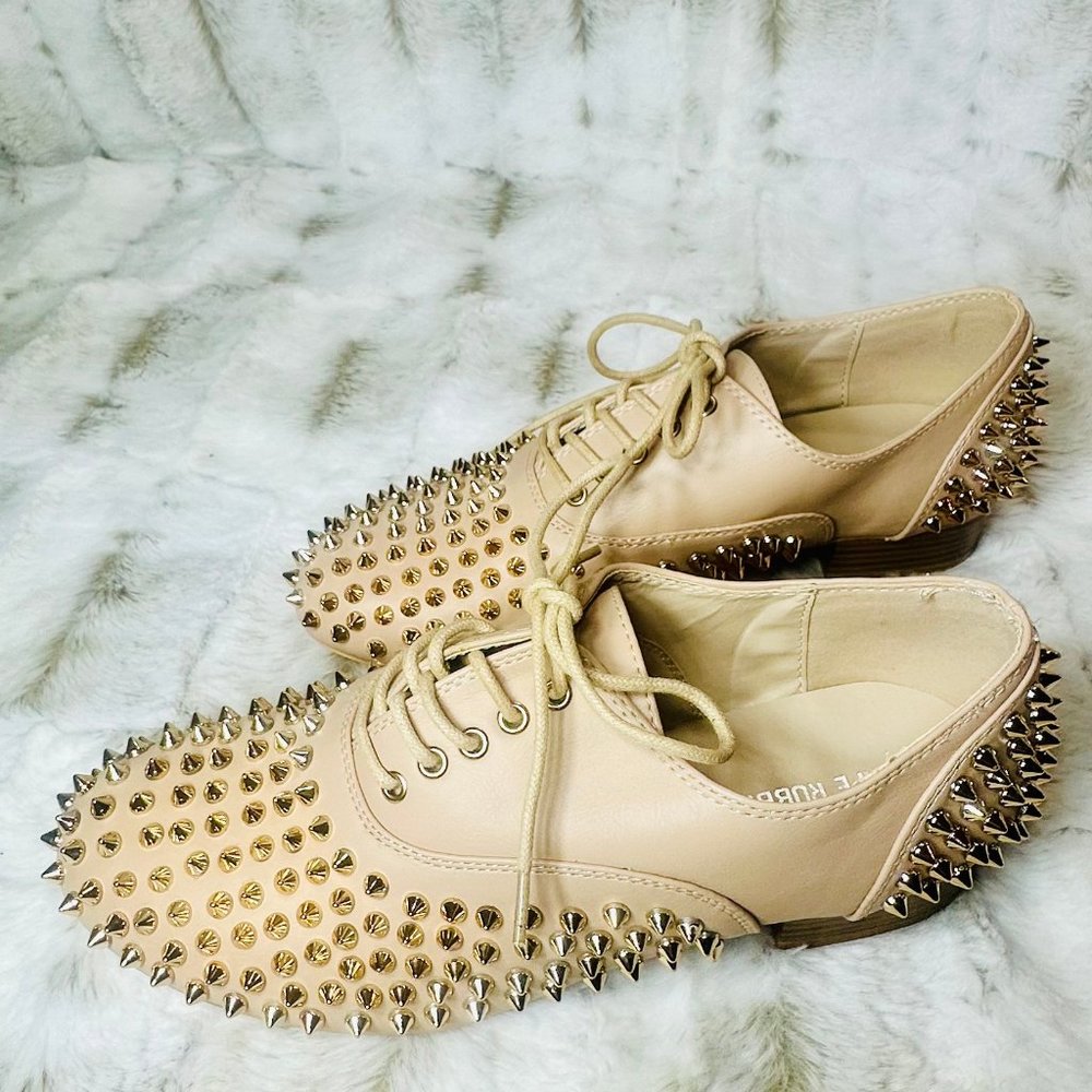 * Cape Robbin Gold Spikey Dress Shoe